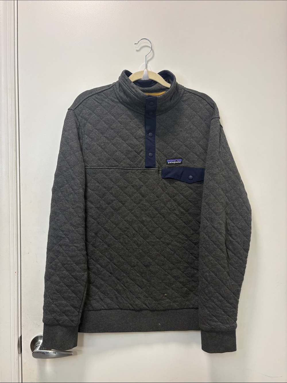 PATAGONIA SIZE M GRAY ORGANIC COTTON QUILT SNAP T PULLOVER SWEATER!